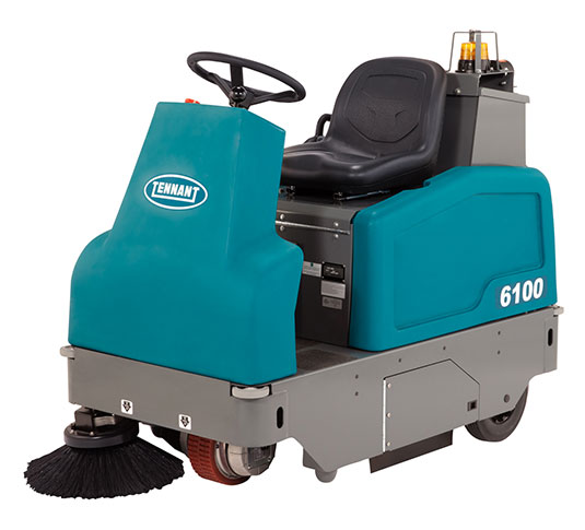 6100 Subcompacte opzit-veegmachine
